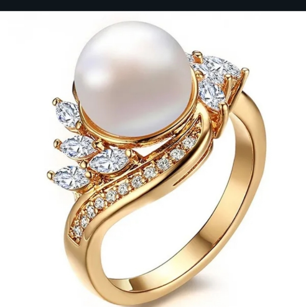 Beautiful Gold Plated Freshwater Pearl and CZ Ring
